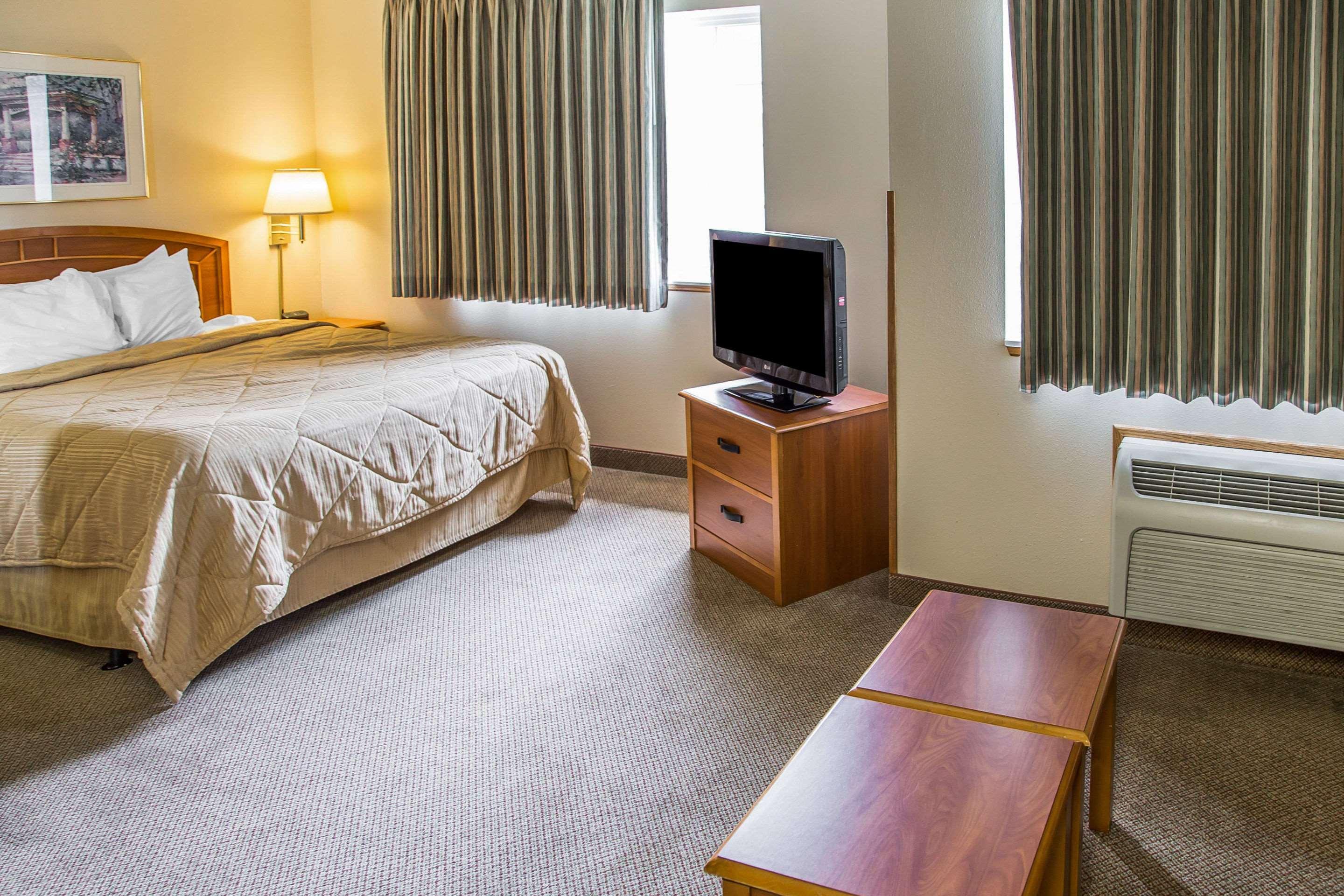 Hotel Mainstay At Hwy 20 Dubuque